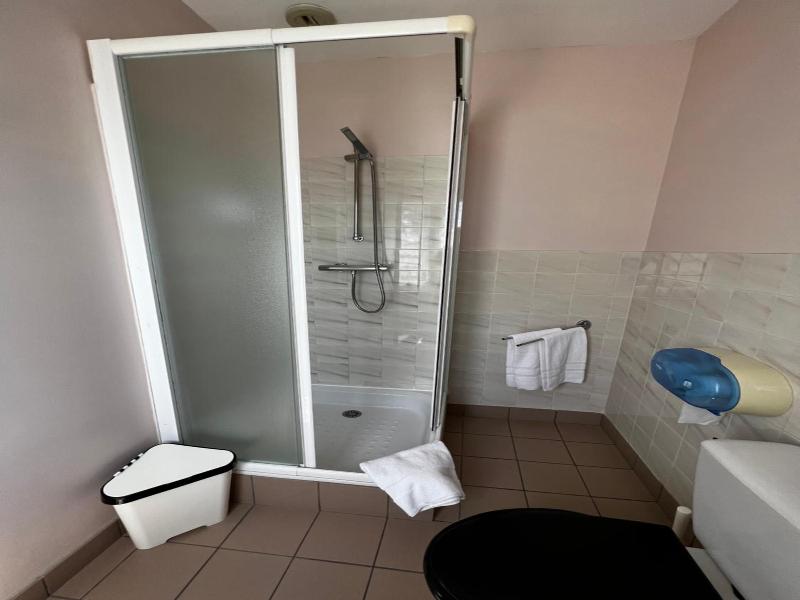 Hotel Les Montois image