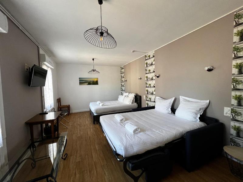 Hotel Les Montois image