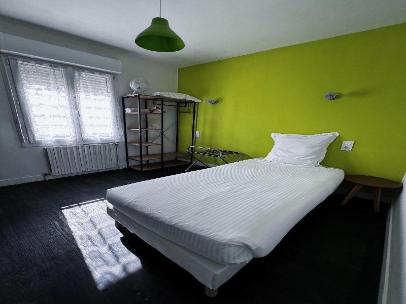 Hotel Les Montois image
