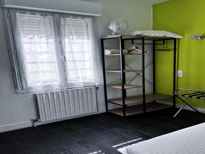Hotel Les Montois image