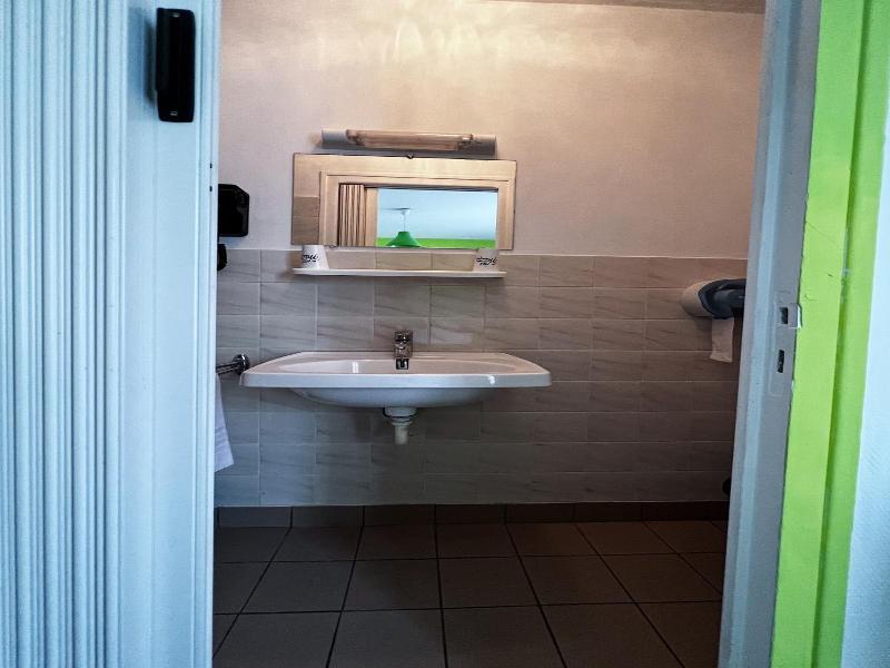 Hotel Les Montois image