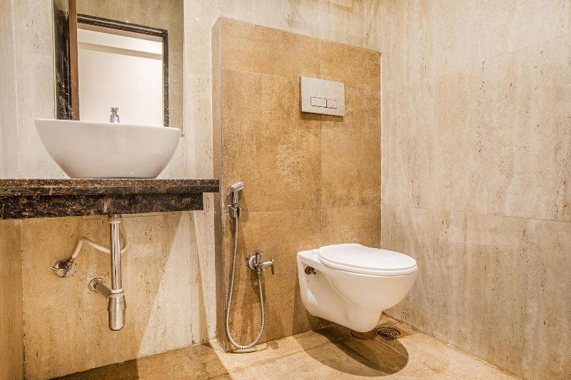Fabhotel Spring Inn image