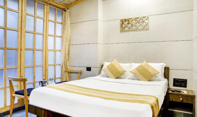 Hotel Rooms Dadar image