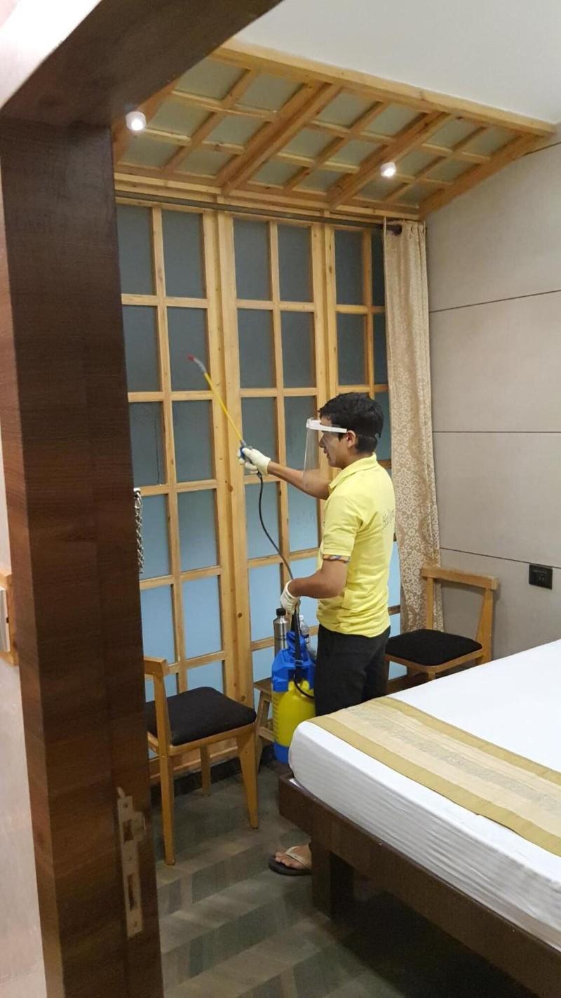 Hotel Rooms Dadar image