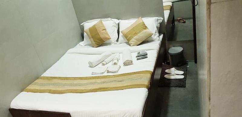 Hotel Rooms Dadar image