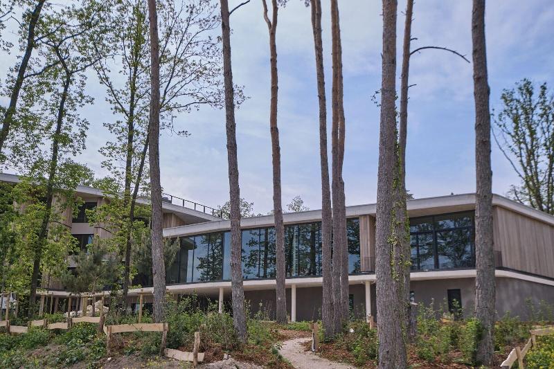 Loisium Wine & Spa Hotel Champagne image