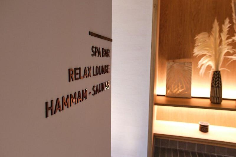 Loisium Wine & Spa Hotel Champagne image