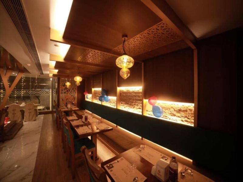 Hotel Layalee Grande Chennai image
