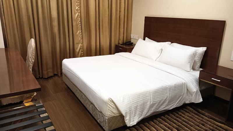 Hotel Layalee Grande Chennai image