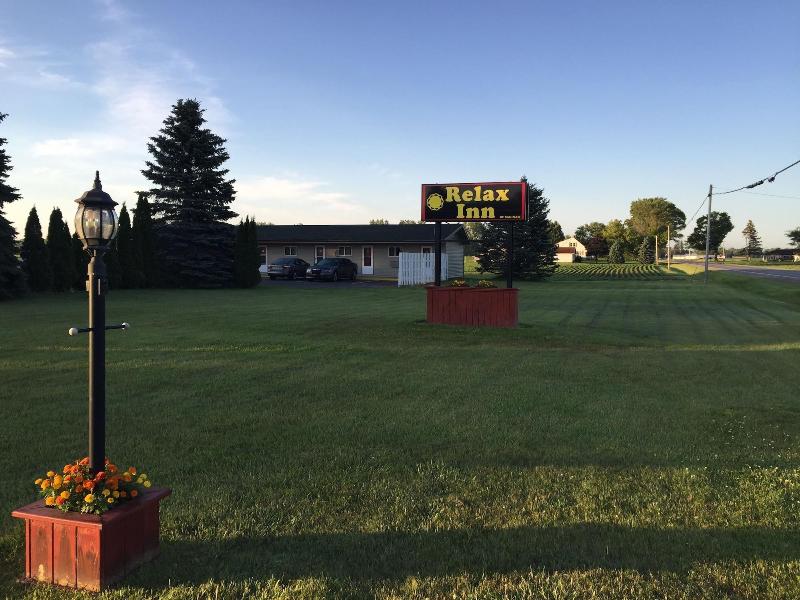 Relax Inn Saginaw image