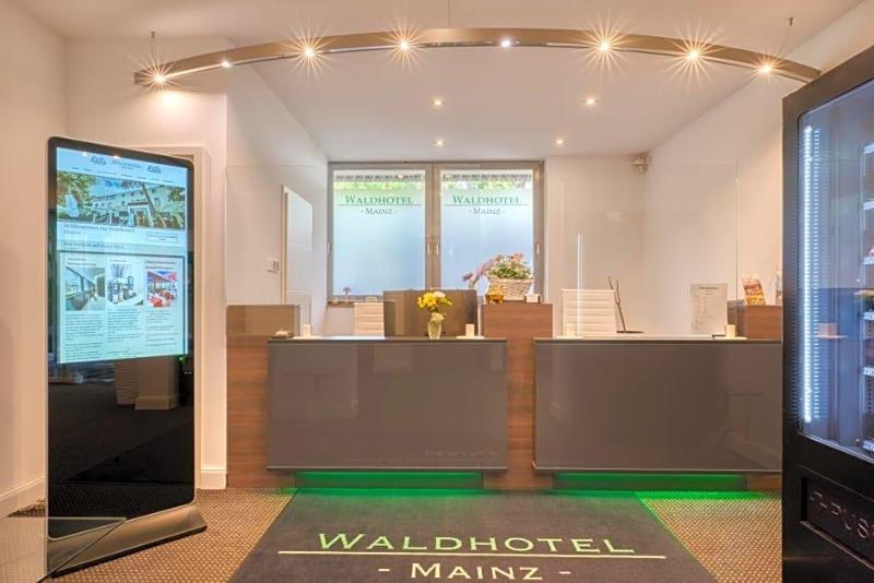 Waldhotel image