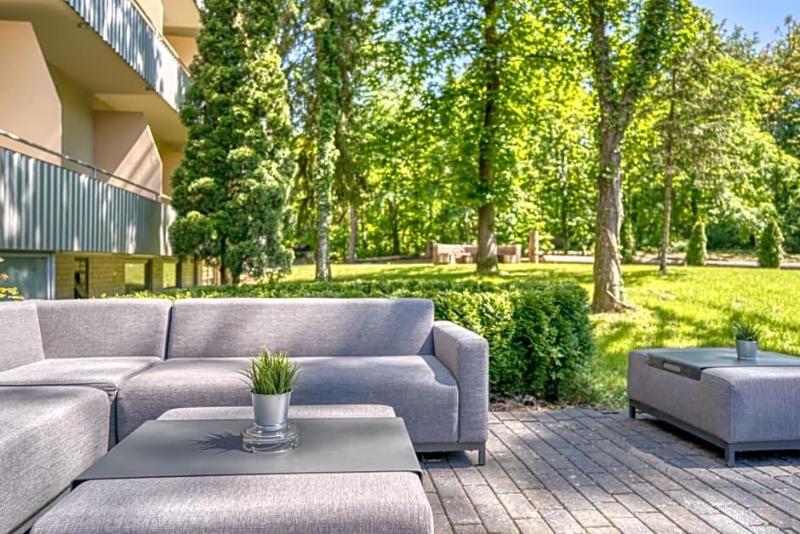 Waldhotel image