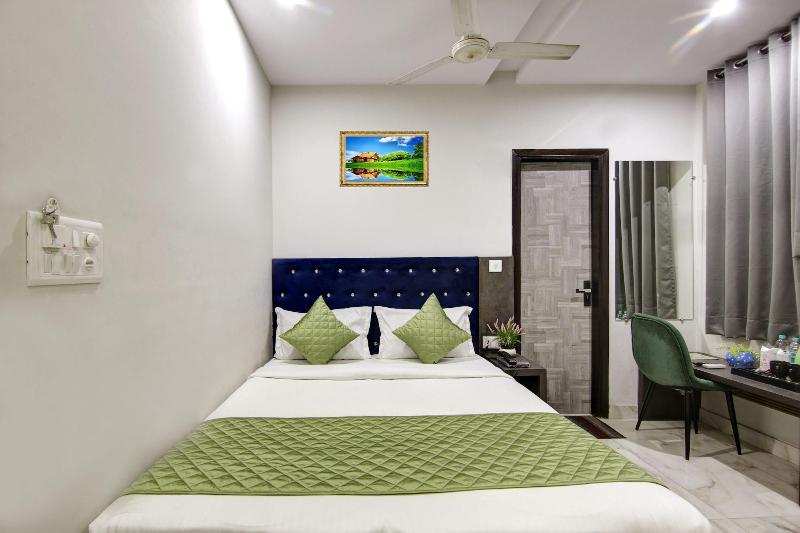 Hotel S B Inn Paharganj image