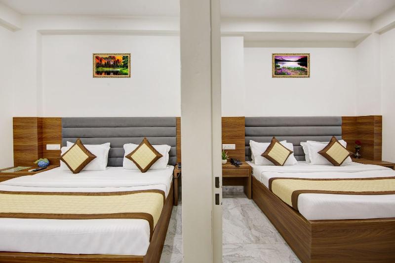 Hotel S B Inn Paharganj image