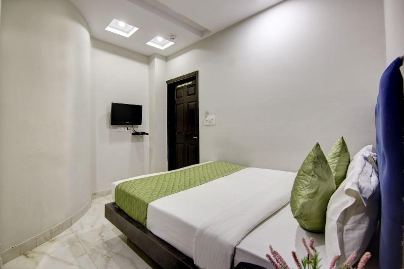 Hotel S B Inn Paharganj image