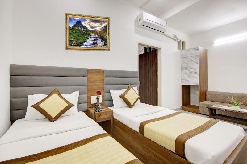 Hotel S B Inn Paharganj image