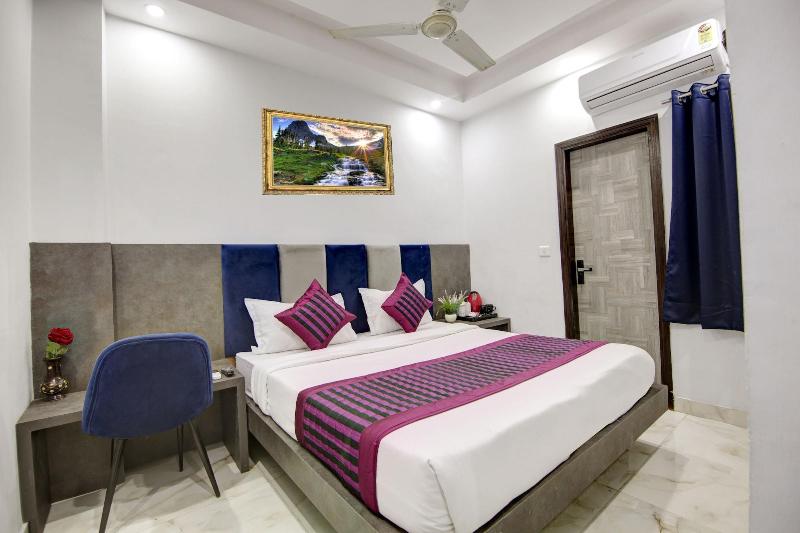 Hotel S B Inn Paharganj image