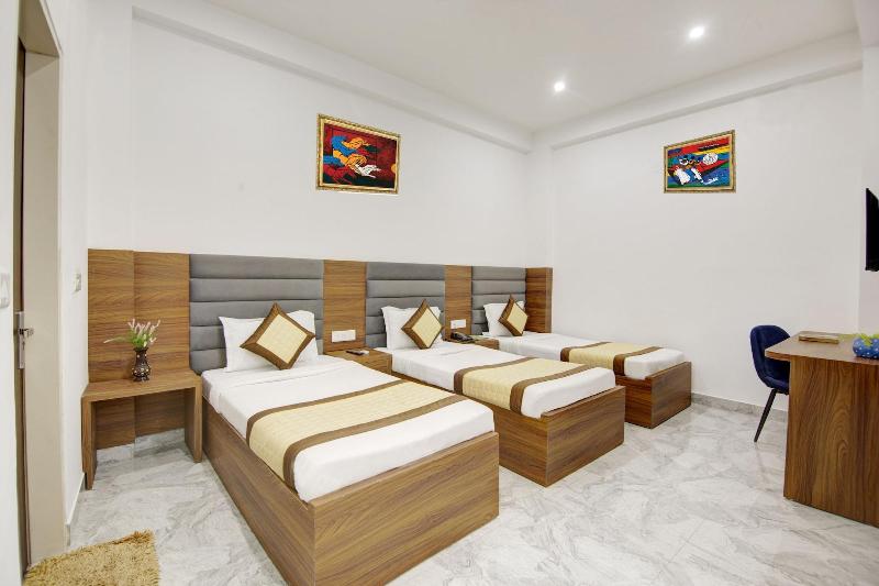 Hotel S B Inn Paharganj image