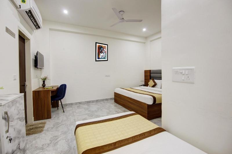Hotel S B Inn Paharganj image