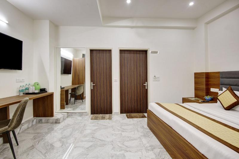 Hotel S B Inn Paharganj image