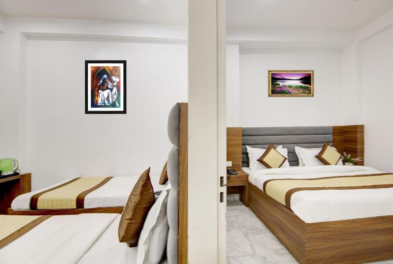 Hotel S B Inn Paharganj image