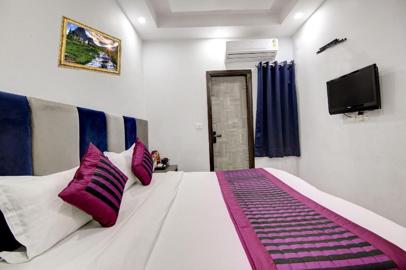Hotel S B Inn Paharganj image