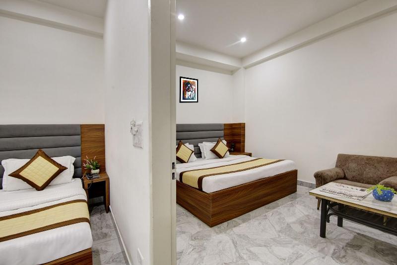 Hotel S B Inn Paharganj image