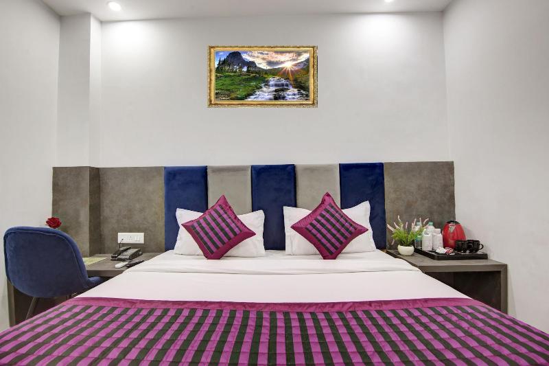 Hotel S B Inn Paharganj image