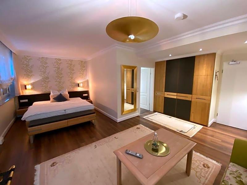 Hotel Hessischer Hof image