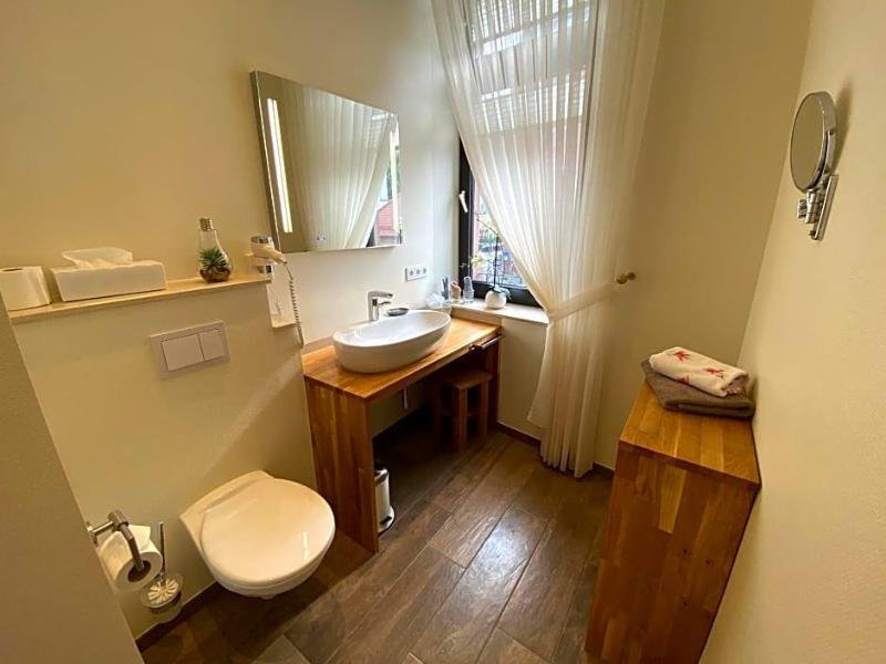 Hotel Hessischer Hof image