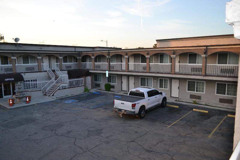 Bell Gardens Inn Los Angeles Bell Gardens image