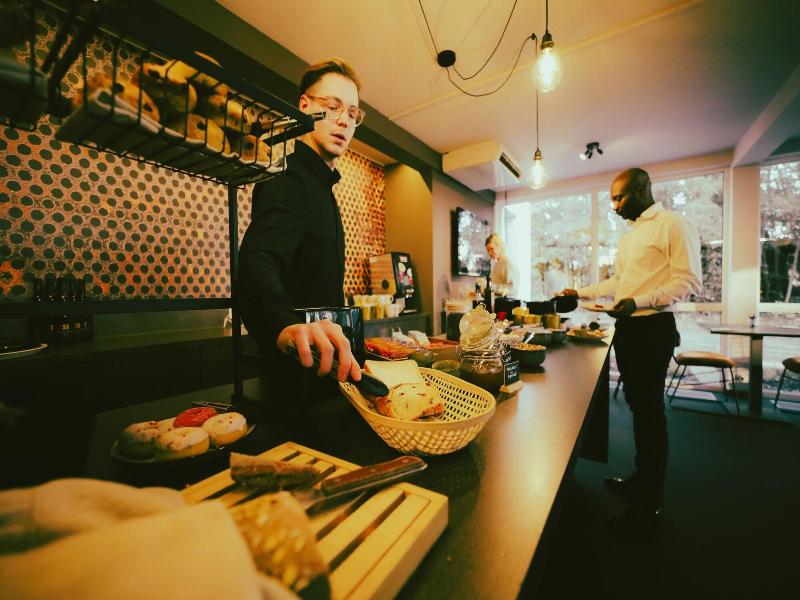Travel Hotel Kruisem image