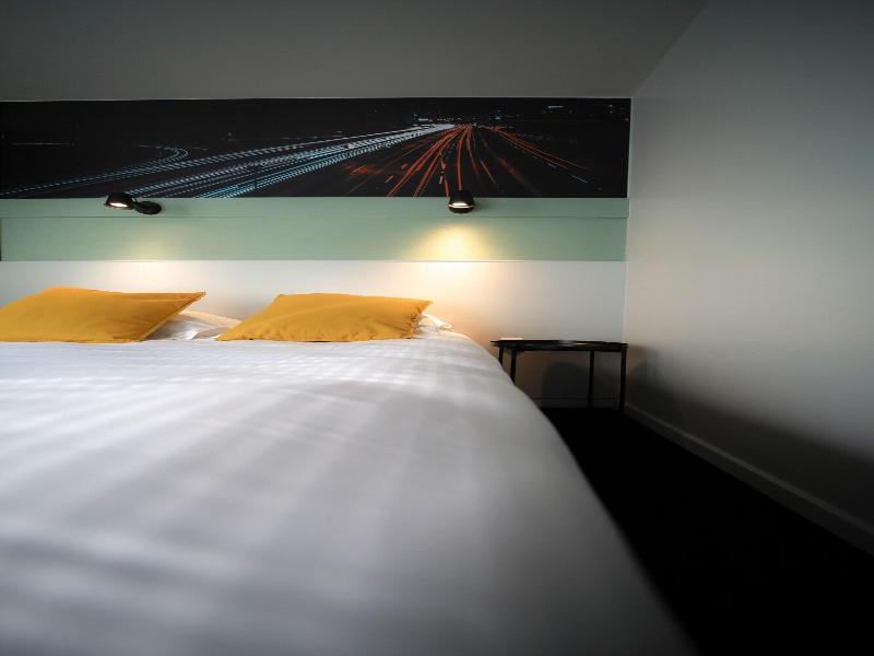 Travel Hotel Kruisem image