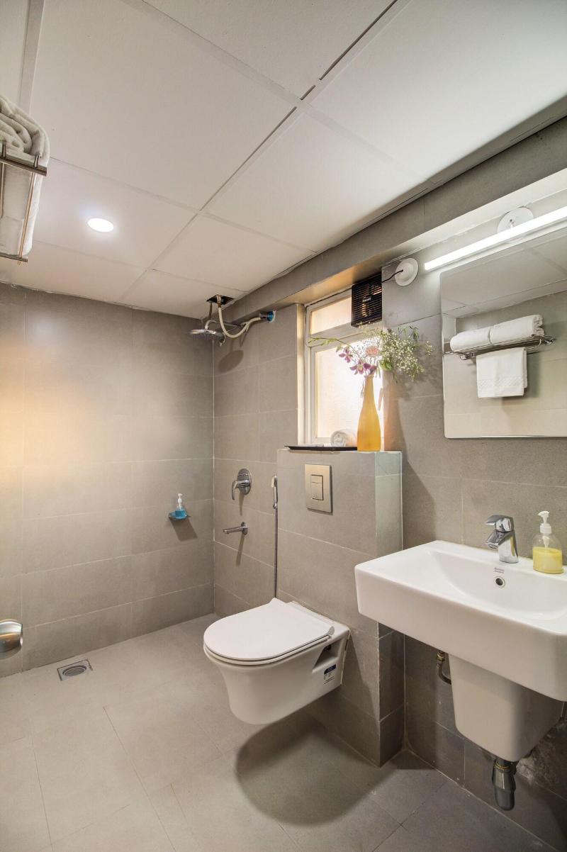 Housemate Hotels image