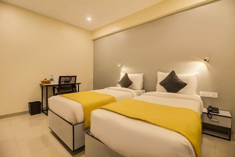 Housemate Hotels image