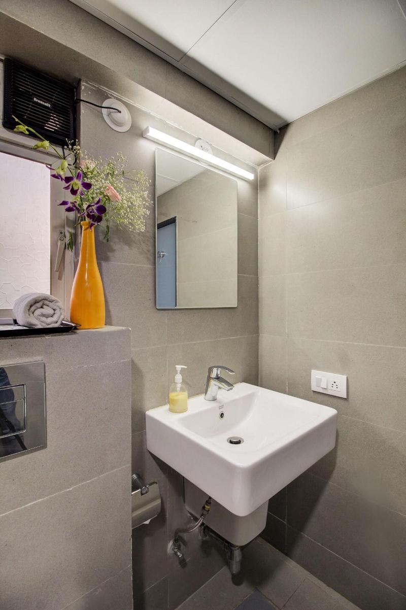 Housemate Hotels image