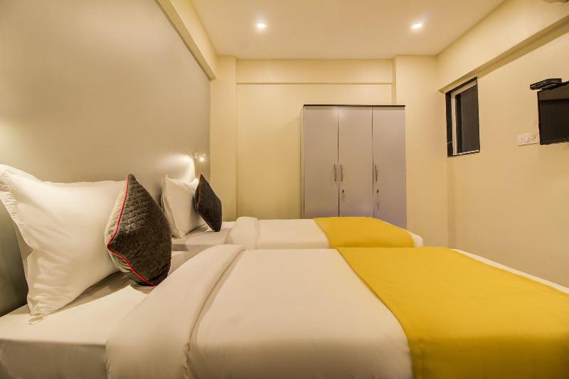 Housemate Hotels image