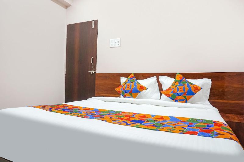 Fabhotel Skyline I image