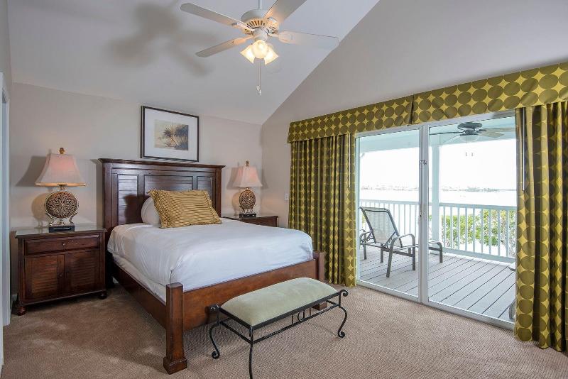 Villas At Hawks Cay Resort image
