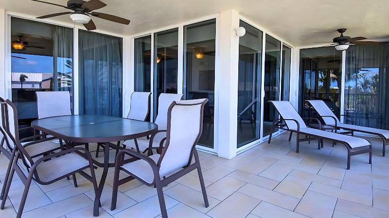 Villas At Hawks Cay Resort image