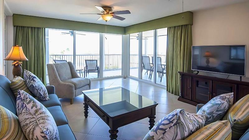 Villas At Hawks Cay Resort image