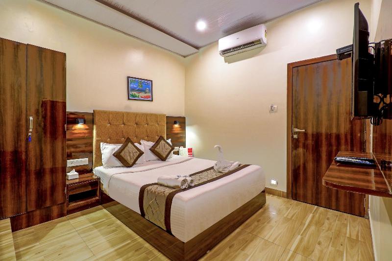 Hotel Signature Inn image
