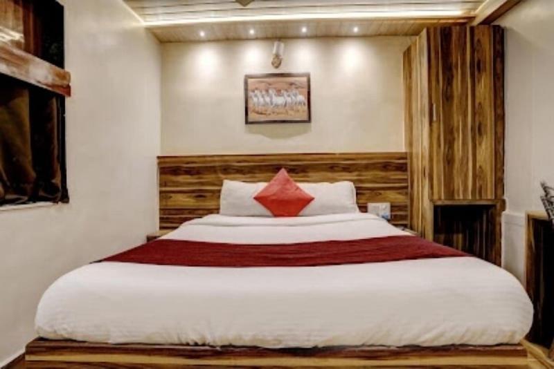 Hotel Green Park image
