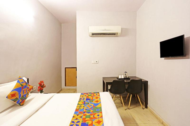 Twamev Punjabi Bagh image