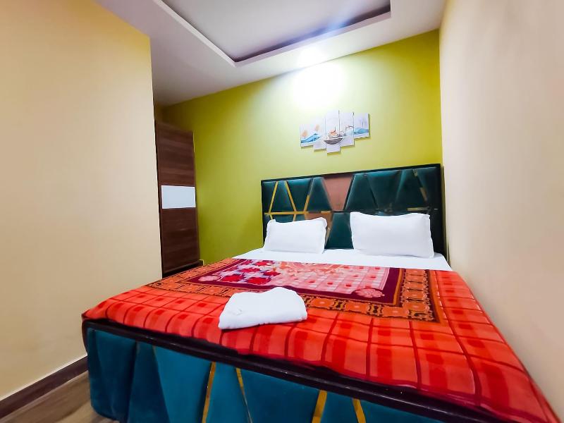 Roomshala 122 Hotel Park View image