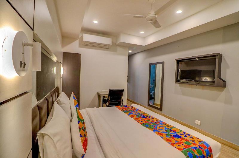 Fabhotel F9 Kirti Nagar image