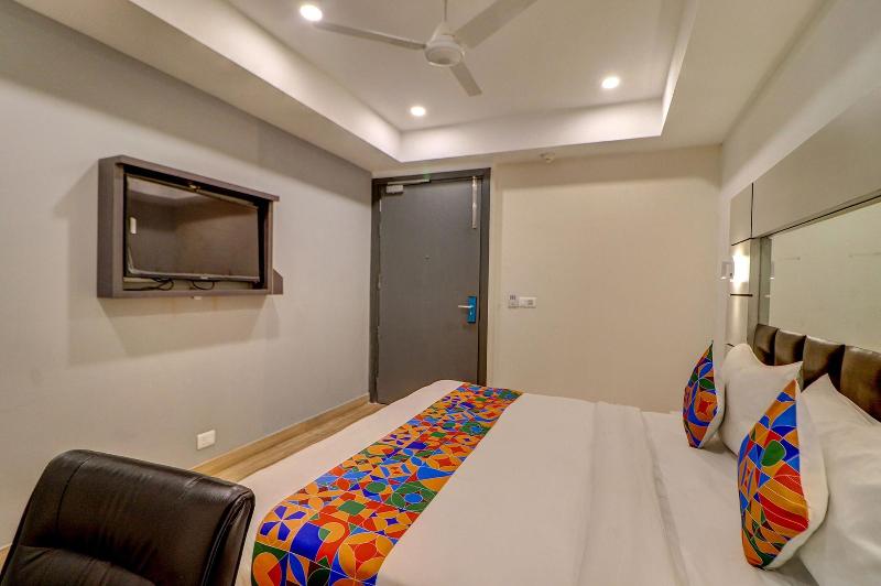 Fabhotel F9 Kirti Nagar image