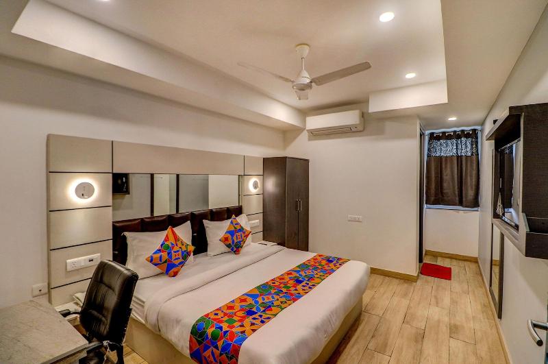 Fabhotel F9 Kirti Nagar image