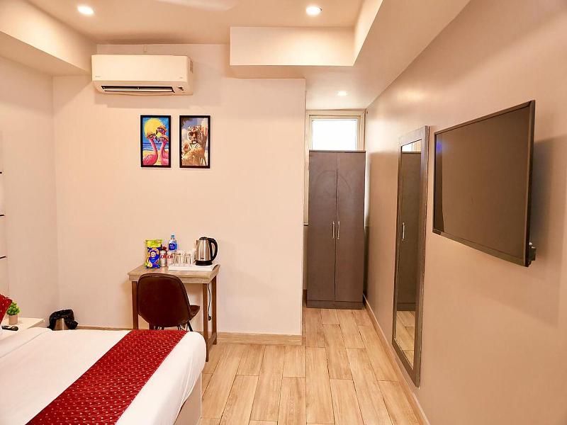 Fabhotel F9 Kirti Nagar image