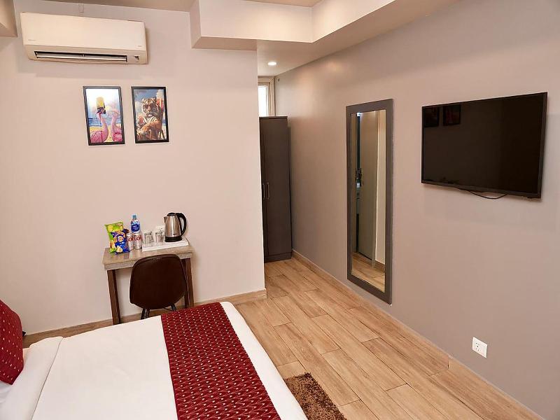 Fabhotel F9 Kirti Nagar image
